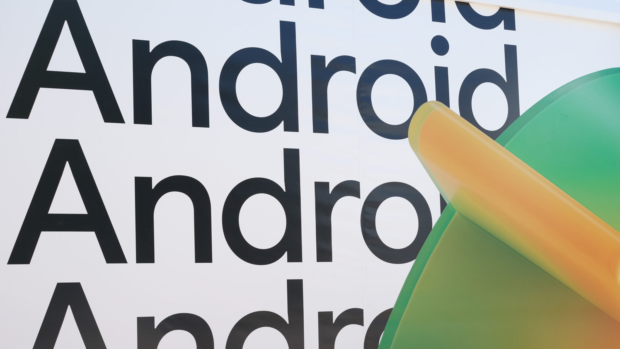 EU tells Google to open up AI on Android